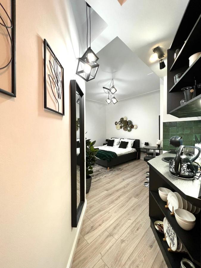 Green Spot - Premium Studio - Sanador Victoriei Boekarest Buitenkant foto