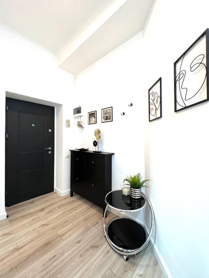 Green Spot - Premium Studio - Sanador Victoriei Boekarest Buitenkant foto