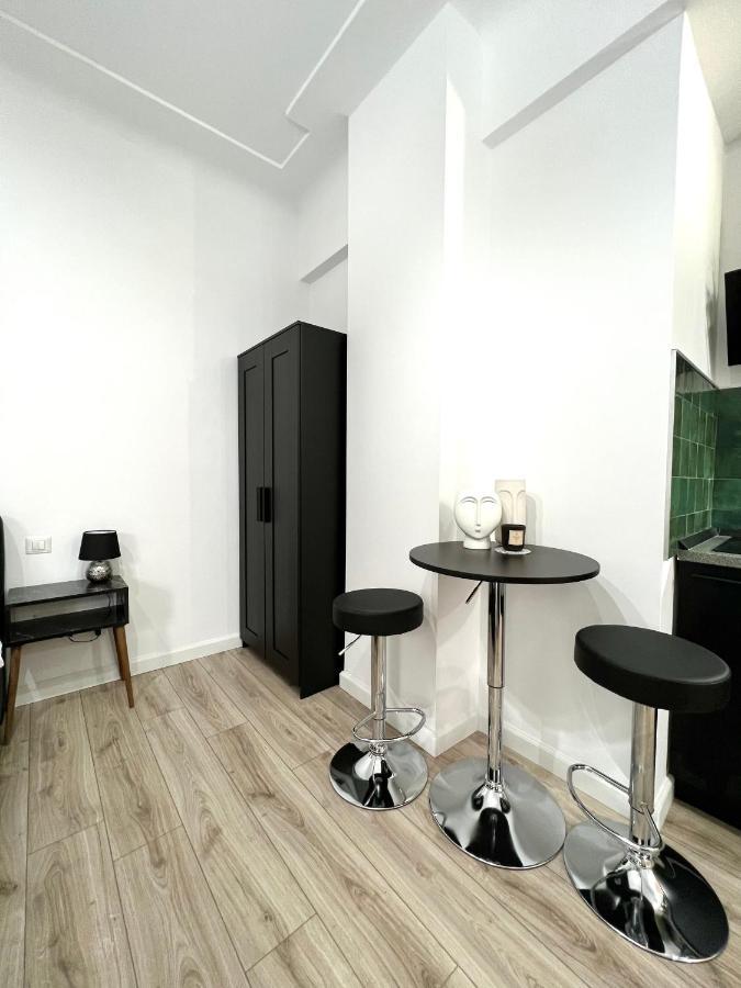 Green Spot - Premium Studio - Sanador Victoriei Boekarest Buitenkant foto